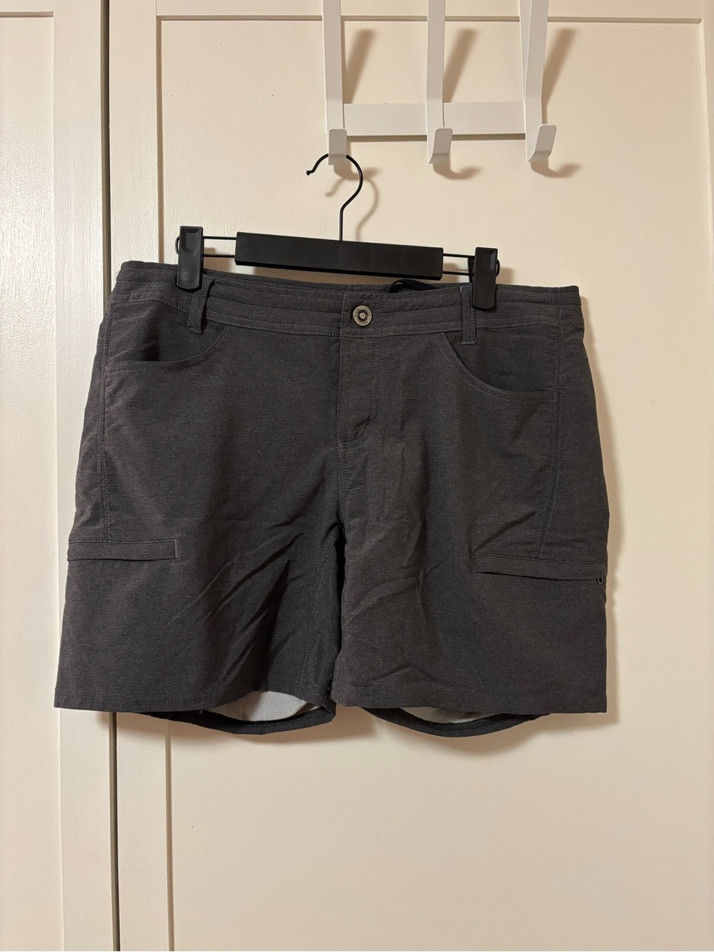 Kuhl Women's Charcoal Athletic Shorts 10